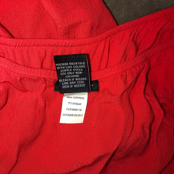 Torrid 1X Ruffle Front Top - Picture 9 of 9